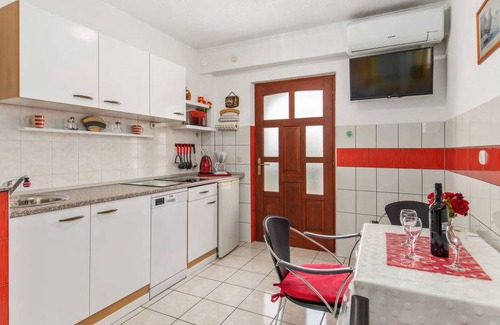 Crikvenica Apartamento | Brzic (HSY3NJR)