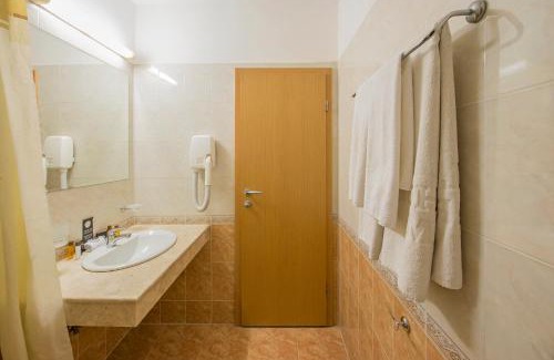 Golden Sands Hotel | BSA Holiday Park Hotel - All Inclusive
