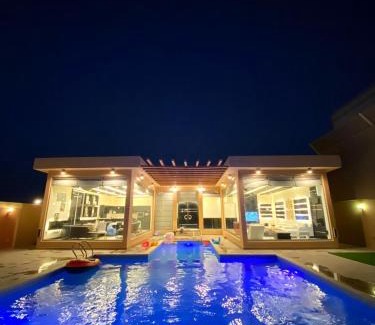 Madinat ash Shamal Villa | bu Dhalouf villa استراحه بو ظلوف