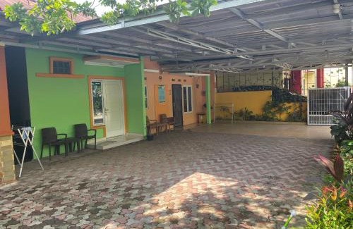 Cibinong Casa | Bu Sur Homestay