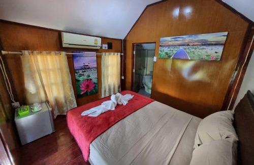 Kumphawapi Complejo | Bua Daeng Homestay Resort