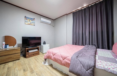 Buan-gun Hotel | Buan Myeongseong