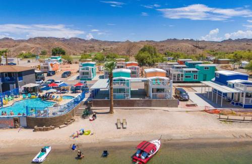 Parker Strip Casa | Bubbles and Brews, Road Runner Bungalow