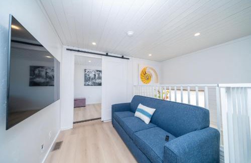 Parker Strip Casa | Bubbles and Brews, Road Runner Bungalow