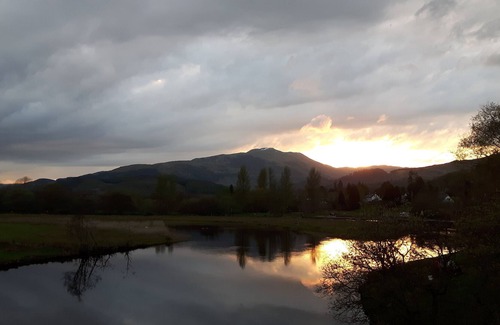 Callander Condominio | Buchanan Self Catering, Main Street, Callander. Alojamiento central para 4