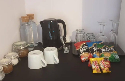 Burnley Apartamento | Buck - En-suite Room in Canalside Guesthouse