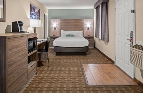 Groveland Hotel | Buck Meadows Lodge