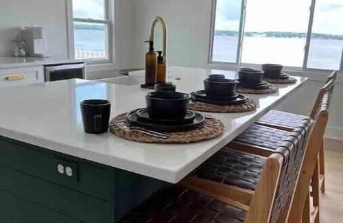 Millersport Cabaña | Buckeye Lake Waterfront Cottage