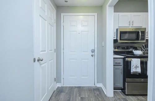 Lindbergh Apartamento | Buckhead Oasis (Unfurnished Apartment)