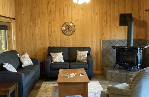 Trent Lakes Casa | Buckhorn Beach House- Ultimate Lakefront Retreat