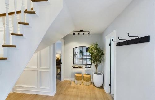Northside Casa | Buckle n Boots BNB - 20 minutes to downtown and pool