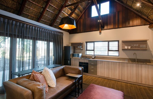 Nkomazi Cabina | Buckler’s Africa Lodge Kruger Park
