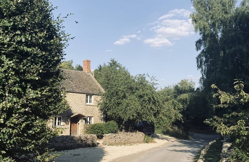 Aldsworth Cabaña | Bucolic 5 bedroom Cotswold cottage in beautiful rural location