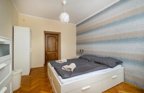 Krisztinavaros Apartamento | Buda Breeze 1BDR w AC by NW
