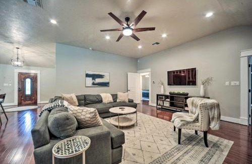 Buda Casa | Buda Home with Deck and Fire Pit - 15 Mi to Austin!