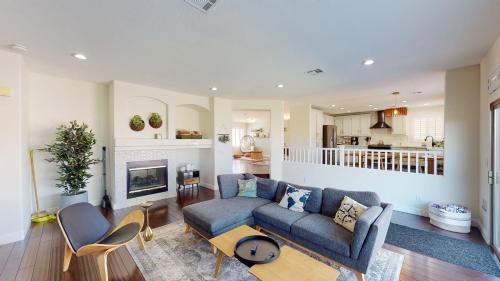 Highland Hills Casa | Buddha Gem, Central 6 Bed Room Luxury Home with Pool Hot Tub Game Room and much more