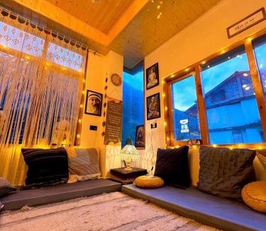 Kasol Hotel | Buddha house 2