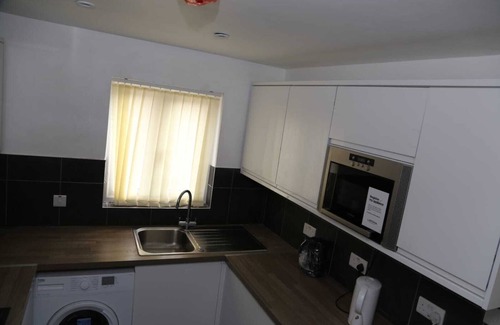 Thamesmead Casa | Budget 4-bedrooms In Thamesmead