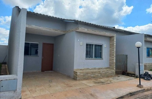 Cidade Ocidental Casa | Budget Accommodation Home with Leisure