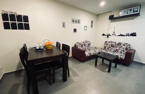 Taman Jubilee Apartamento | Budget for 12