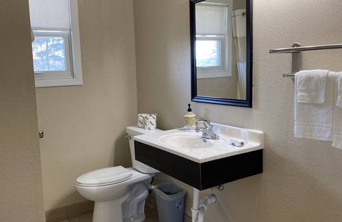 Hastings Casa | Budget-Friendly Comfort