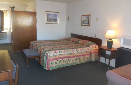 Johnstown Hotel | Budget Host 254 Inn Loveland