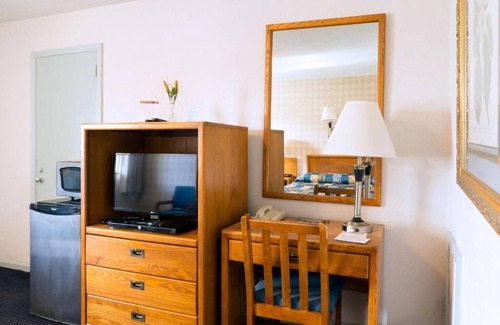 Huntington Hotel | Budget Host Alexandria