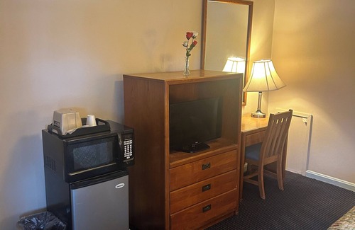 Huntington Hotel | Budget Host Alexandria