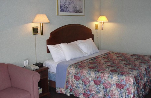 Alcoa Hotel | Budget Inn