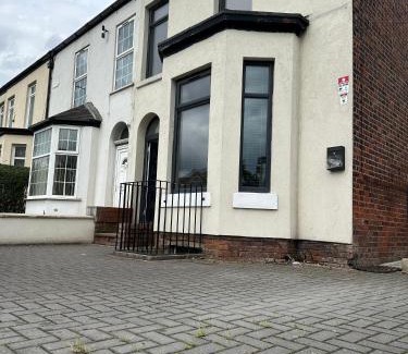 Offerton Casa | Budget Room with Private Bathroom