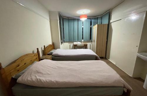 Luton Casa | Budget Stay In Luton 02 04