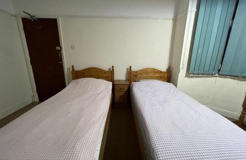 Luton Casa | Budget Stay In Luton 02 04