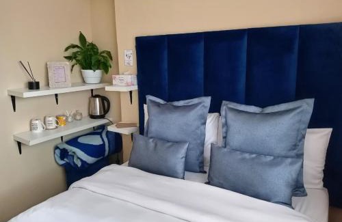 Krugersdorp Casa | Budget Stays at Olivia Pines Guesthouse