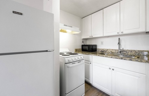 Atlanta Hotel | Budgetel Inn and Suites