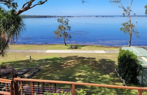 Budgewoi Casa | Budgewoi Front Lake Oasis