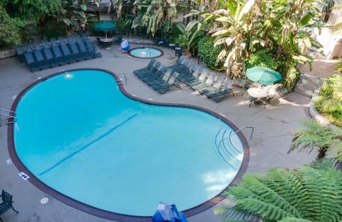 Northwest Anaheim Hotel | Buena Park Grand Hotel & Suites