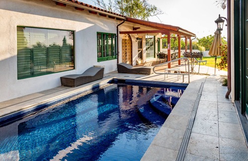Paso Robles Casa | Magnífica villa estilo misión española ubicada en Vineyard
