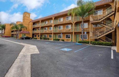 Northwest Anaheim Hotel | Buena Vista Inn