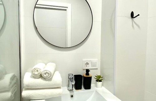 Los Gigantes Apartamento | BuenaVista Gigantes Marina - Room with Private Bathroom