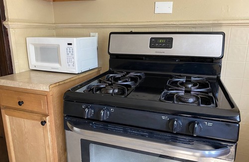 North Buffalo Apartamento | Buffalo Home with a view