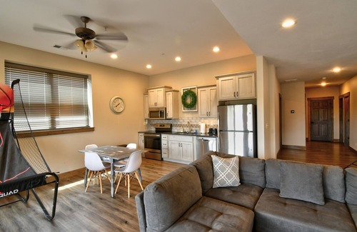 Lampe Cabina | Buffalo Lodge- Lake View w/Pickleball Court