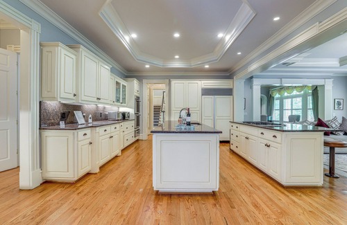 Buford Casa | Buford Mansion w/ Pool ~ 14 Mi to Lake Lanier