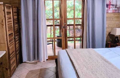 Cocles Hotel | Bugabutik Hotel Resort