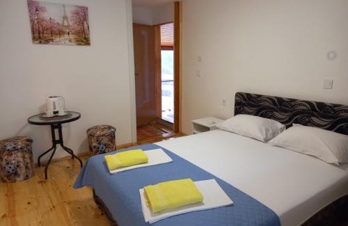 Podmaine Apartamento | Bugenvilija