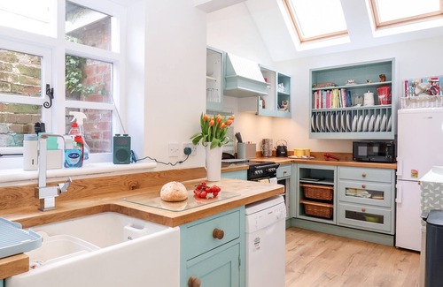 Martlesham Heath Cabaña | BUGG COTTAGE, family friendly, with a garden in Levington