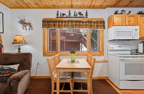 Fall River Estates Apartamento | Bugle Pointe B18 by Estes Park Condos