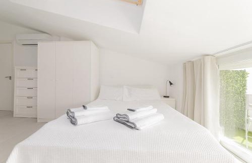 Coslada Apartamento | Buhardilla con terraza acogedora
