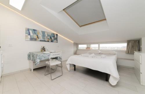 Coslada Apartamento | Buhardilla Encantada