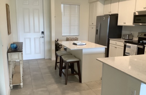 Lakewood Ranch Condominio | Building in Lakewood Ranch? Need a temporary place to stay?