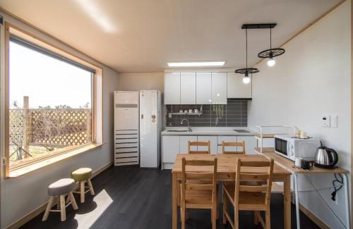 Hallim Casa | Built in Garage Jeju